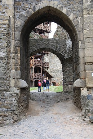 Jedna z bran hradu Helftn