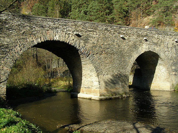 Kamenn most v Rabtejn nad Stelou