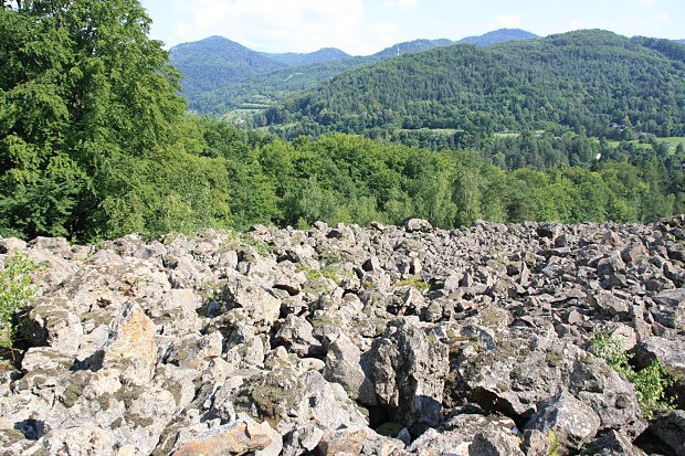Kamenn more, Vyhne - tiavnick vrchy