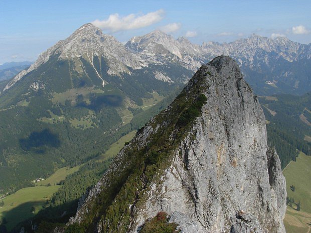 Skaln tes Frauenmauer (1835 m) na jitn cest Wildfrauensteig