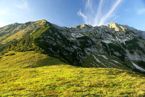 Jin svahy hory Kitzstein (1925 m) a Bosruck (1995 m)