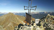 Vrcholov k a schrnka s knihou na Dreisteckenu (2382 m)