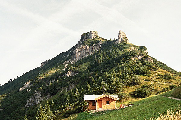 Vrcholek Stripsenkopf (1 807 m) nad sedlem Stripsenjoch
