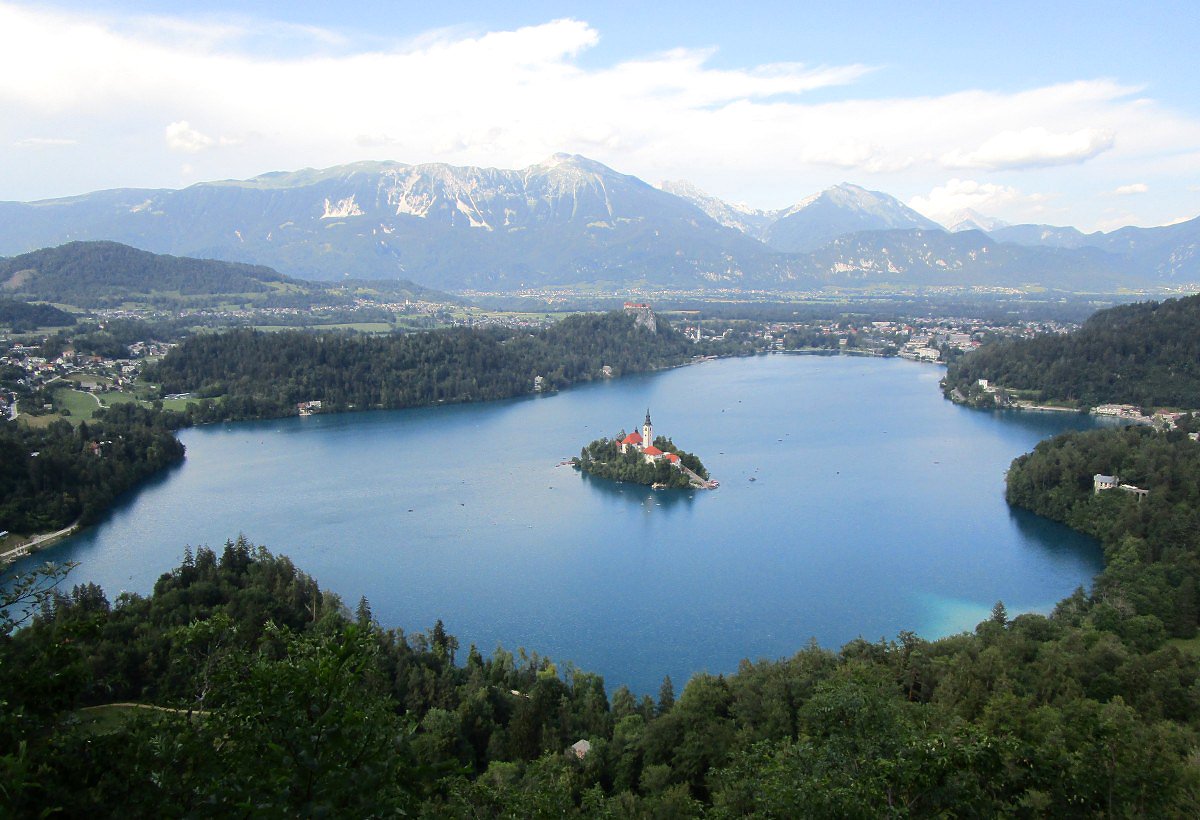 Jezero Bled a Karavanky z vyhldky Mala Osojnica
