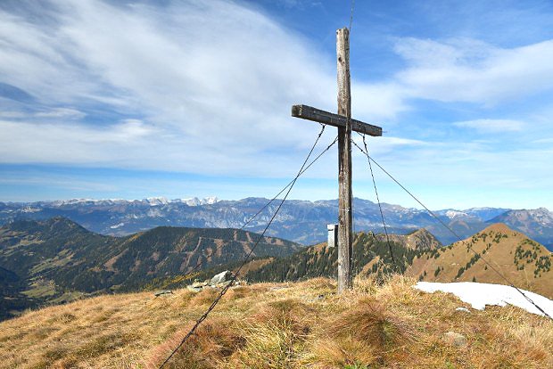 Vrchol Schttkogel (2049 m) a v pozad poho Totes Gebirge