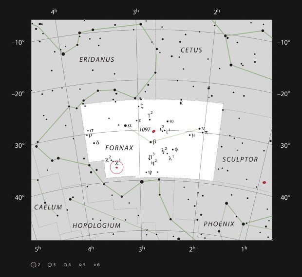 Intaragujc galaxie NGC 1316 a NGC 1317 v souhvzd Pece