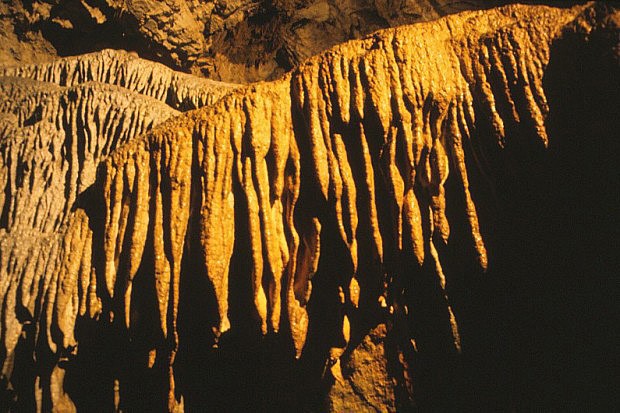 Demnovsk ledov jeskyn (adov jaskya)