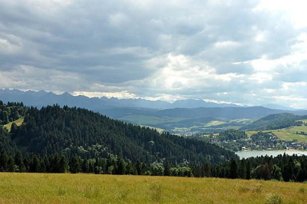 Niedzica a Beliansk Tatry v pozad