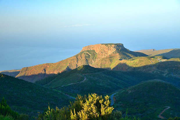 Fortaleza z vrcholu Alto de Garajonay (1484 m) - nejvyho bodu ostrova La Gomara